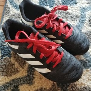 Boys soccer cleats